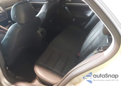 2007 Volkswagen Jetta Wolfsburg Edition from USA, damaged, VIN 3VWEF71K47M068805